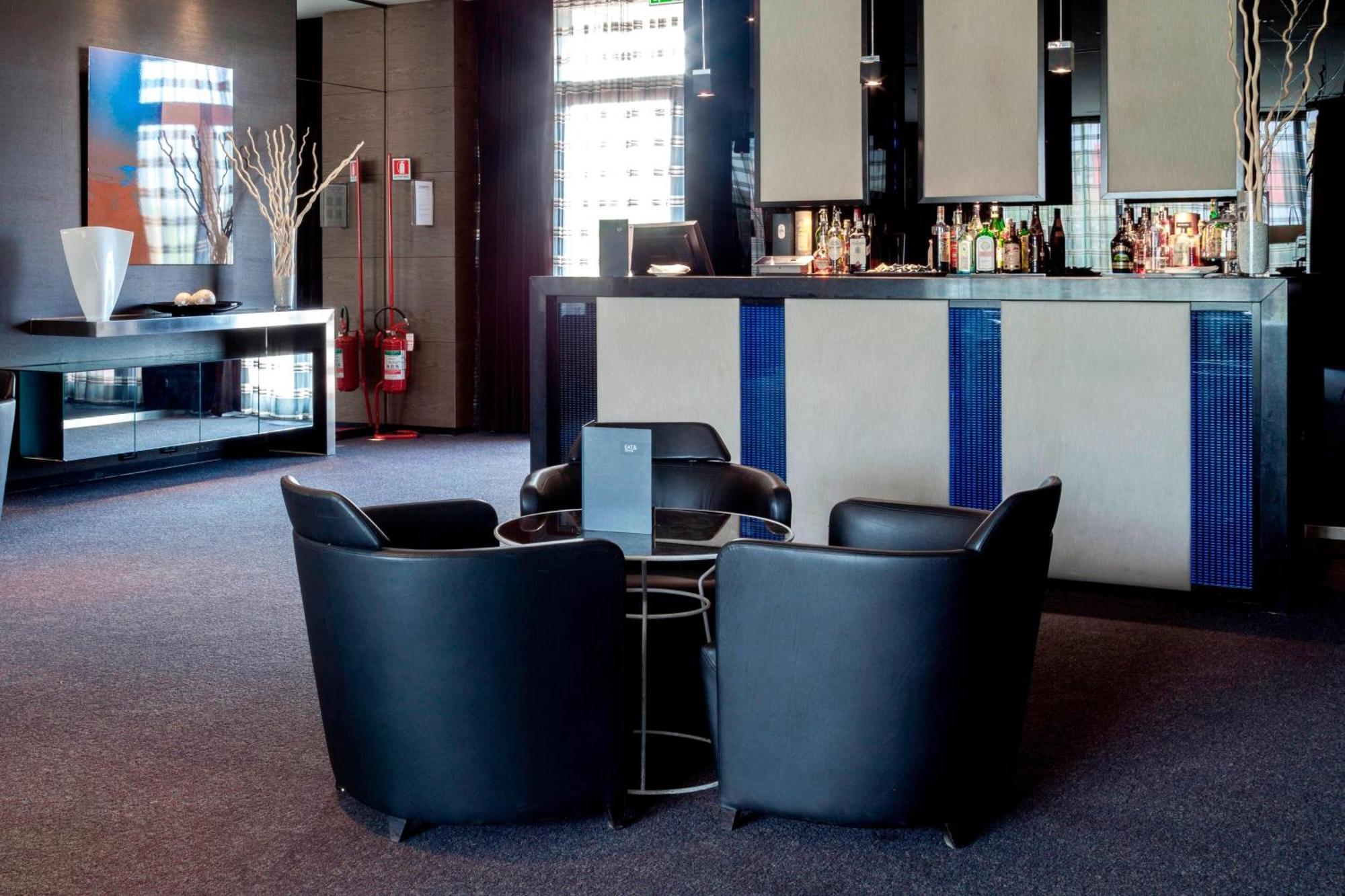 Ac Hotel Brescia By Marriott Exteriör bild